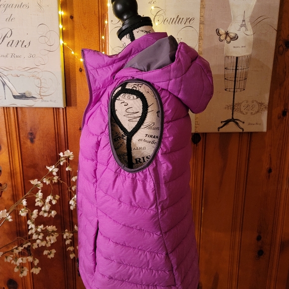 Vest - Picture 2 of 5